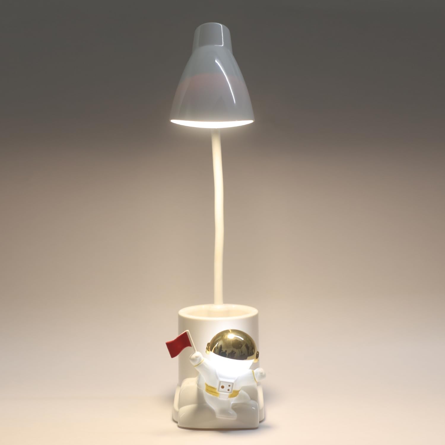 Izzhaar Astronaut Dream Desk Lamp – Cute LED Night Light for Study & Décor