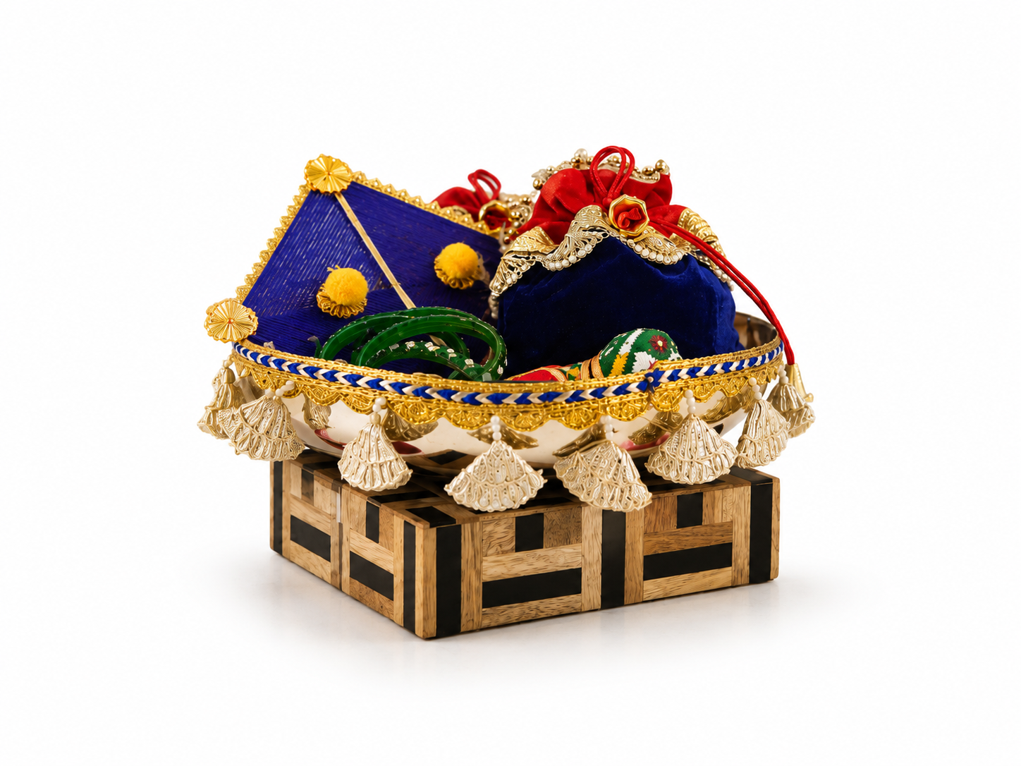 Mayura Shagun Basket.