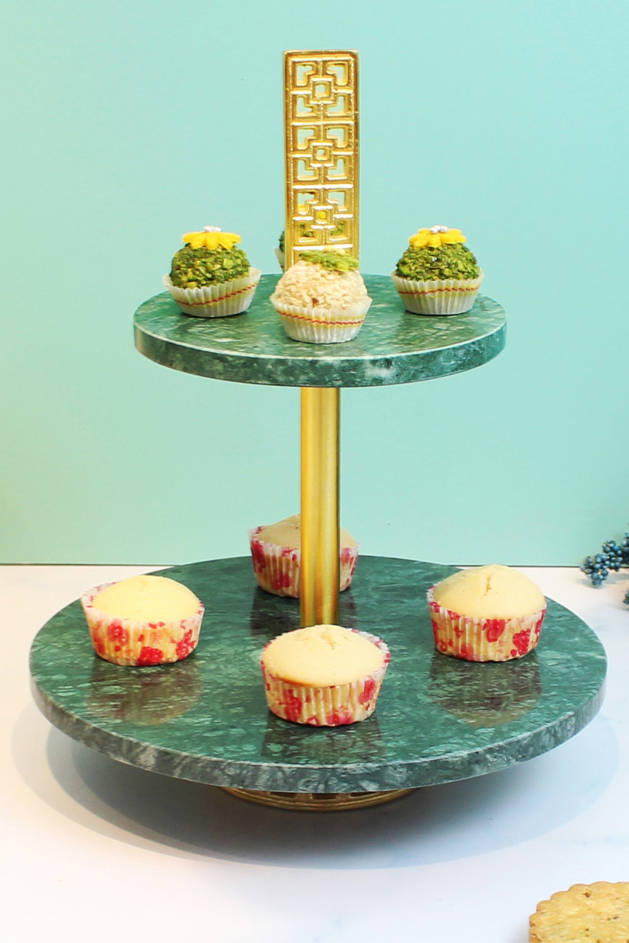 Green Garnet 2- tier Cake Platter