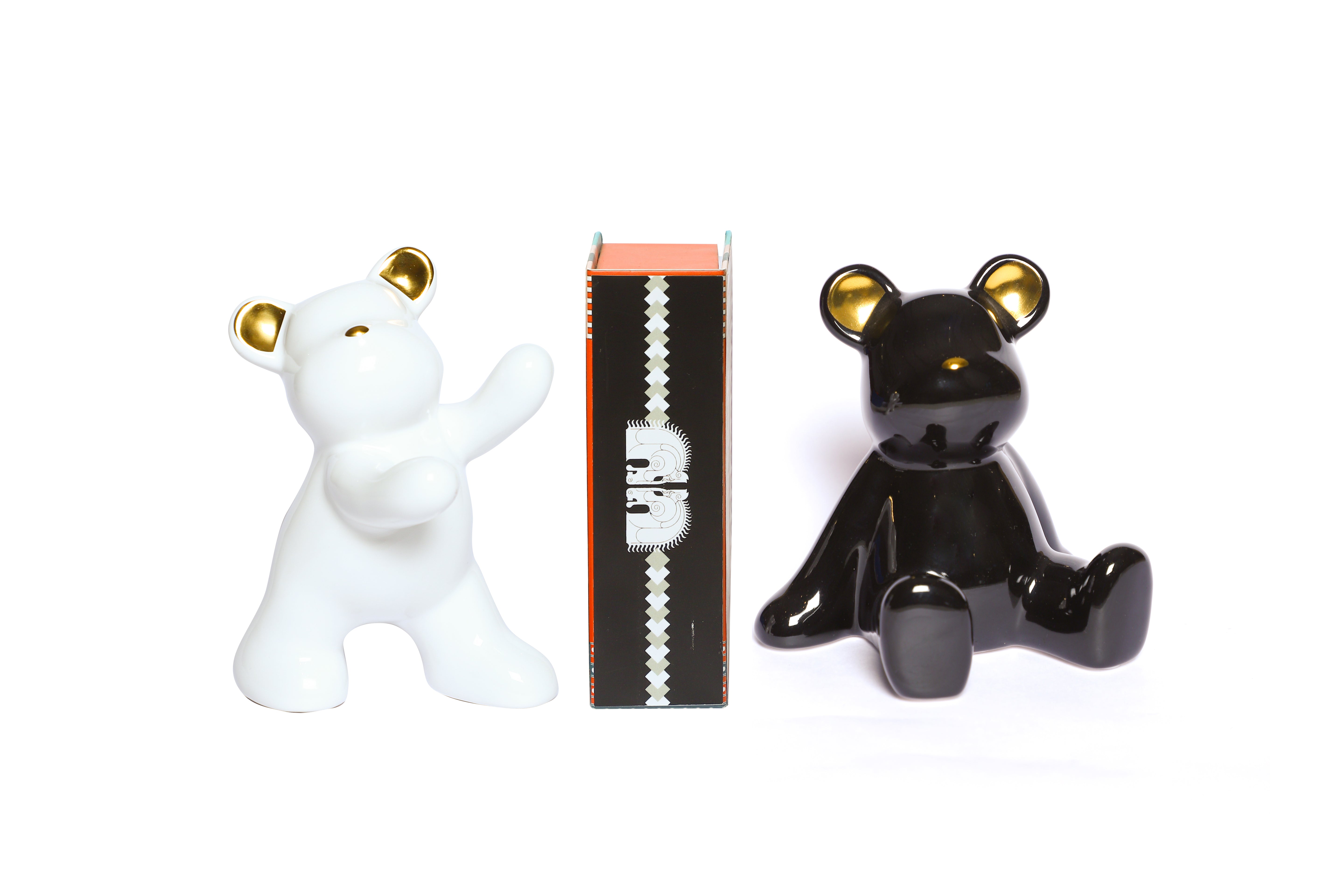 Izzhaar Violent Bear Bookends Set- Black & White