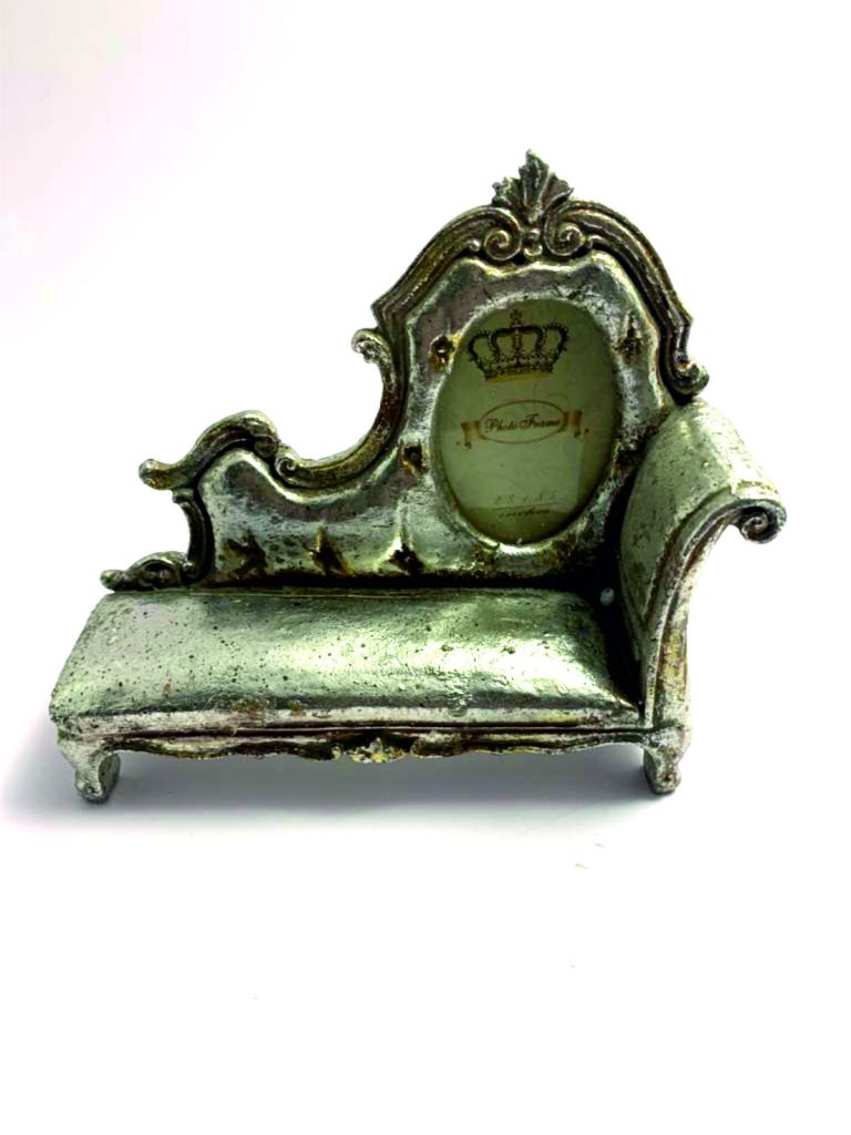 Royal Couch Photo Frame