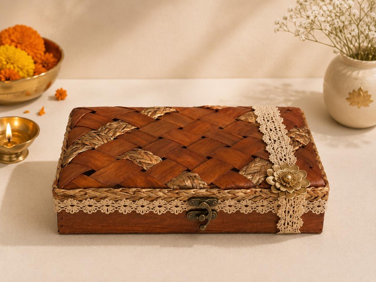 Izzhaar Handcrafted Wooden Tote Basket-M/Brown/Handbag.