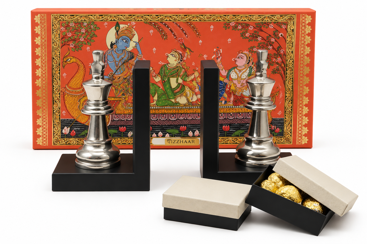 Izzhaar The Royal Keepsake Collection