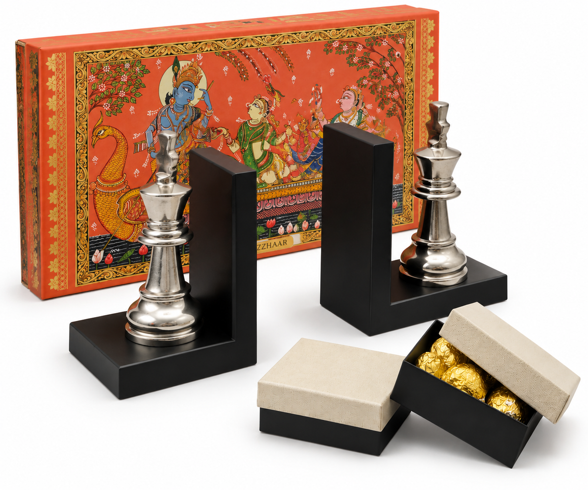 Izzhaar The Royal Keepsake Collection