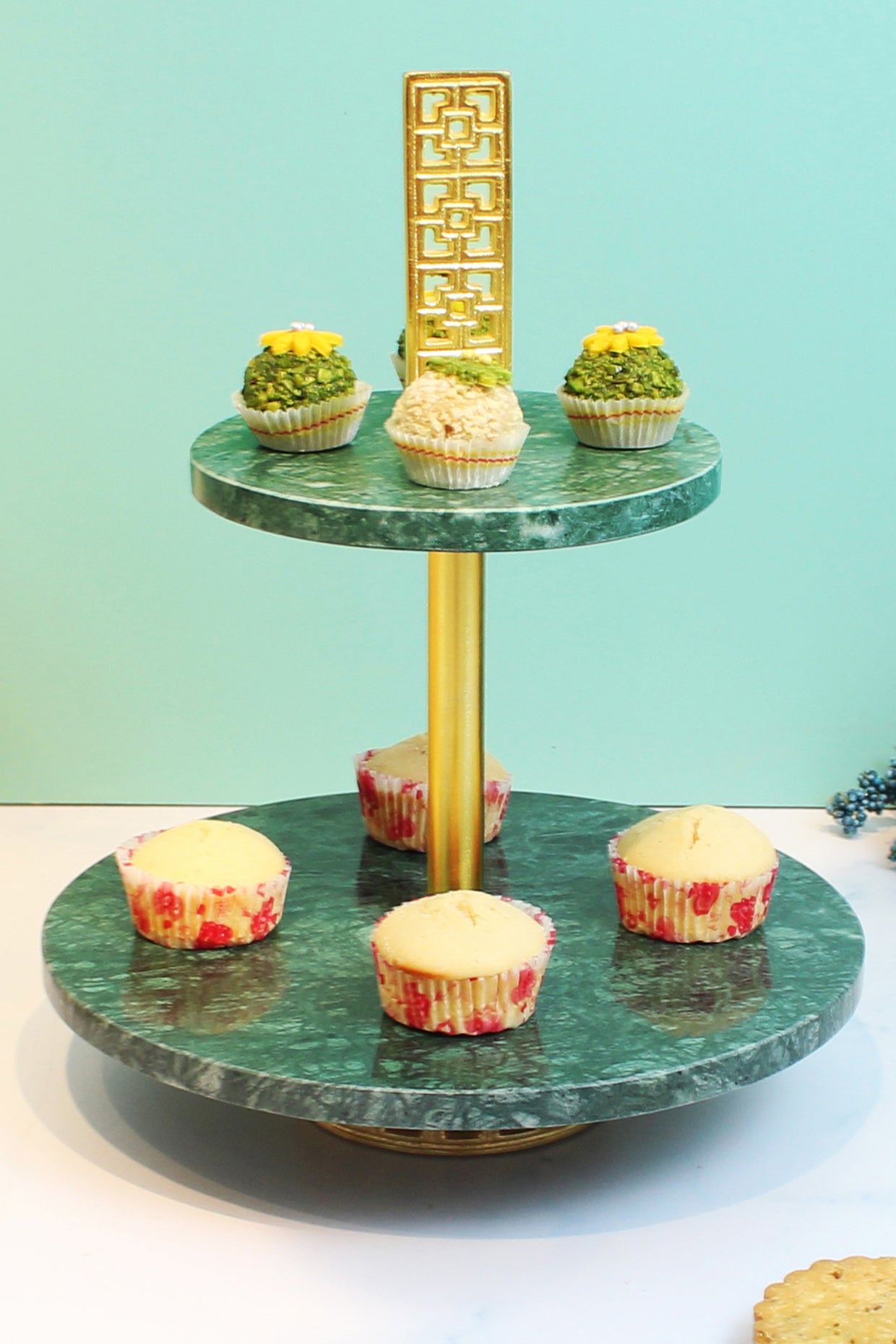 Green Garnet  2- tier Cake Platter