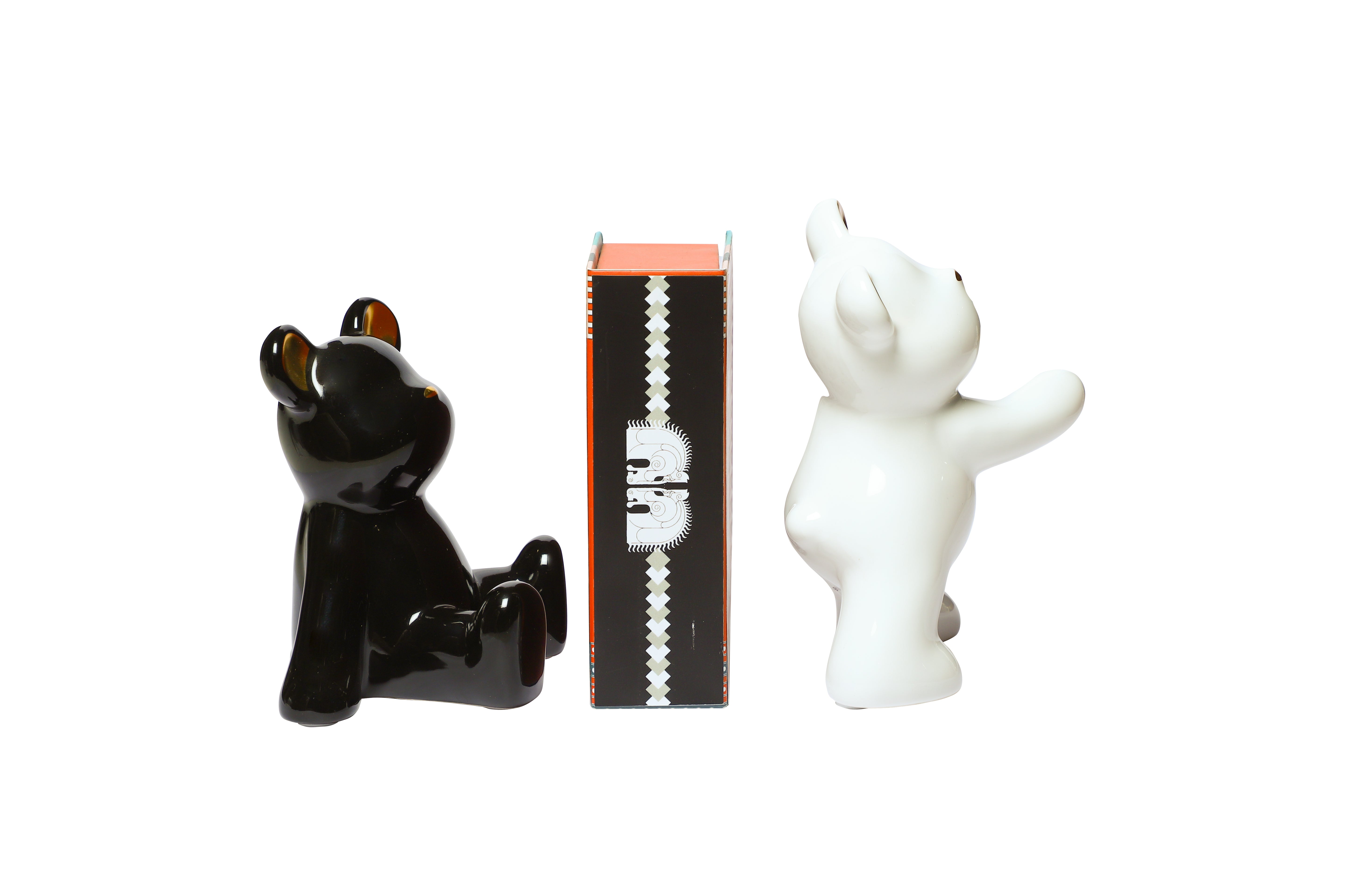 Izzhaar Violent Bear Bookends Set- Black & White