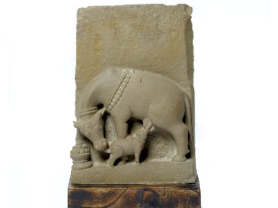 Izzhaar Divine Kamdhenu Cow & Calf Decorative Showpiece for Home, Office and Gifting