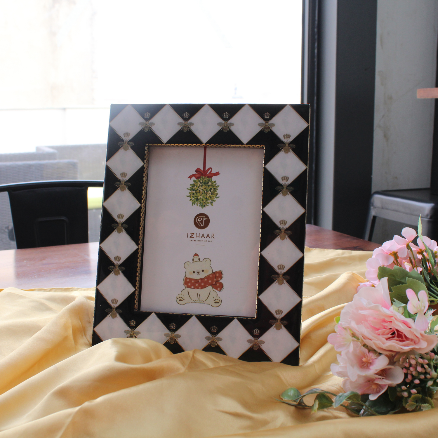 Gingham Bee Photoframe