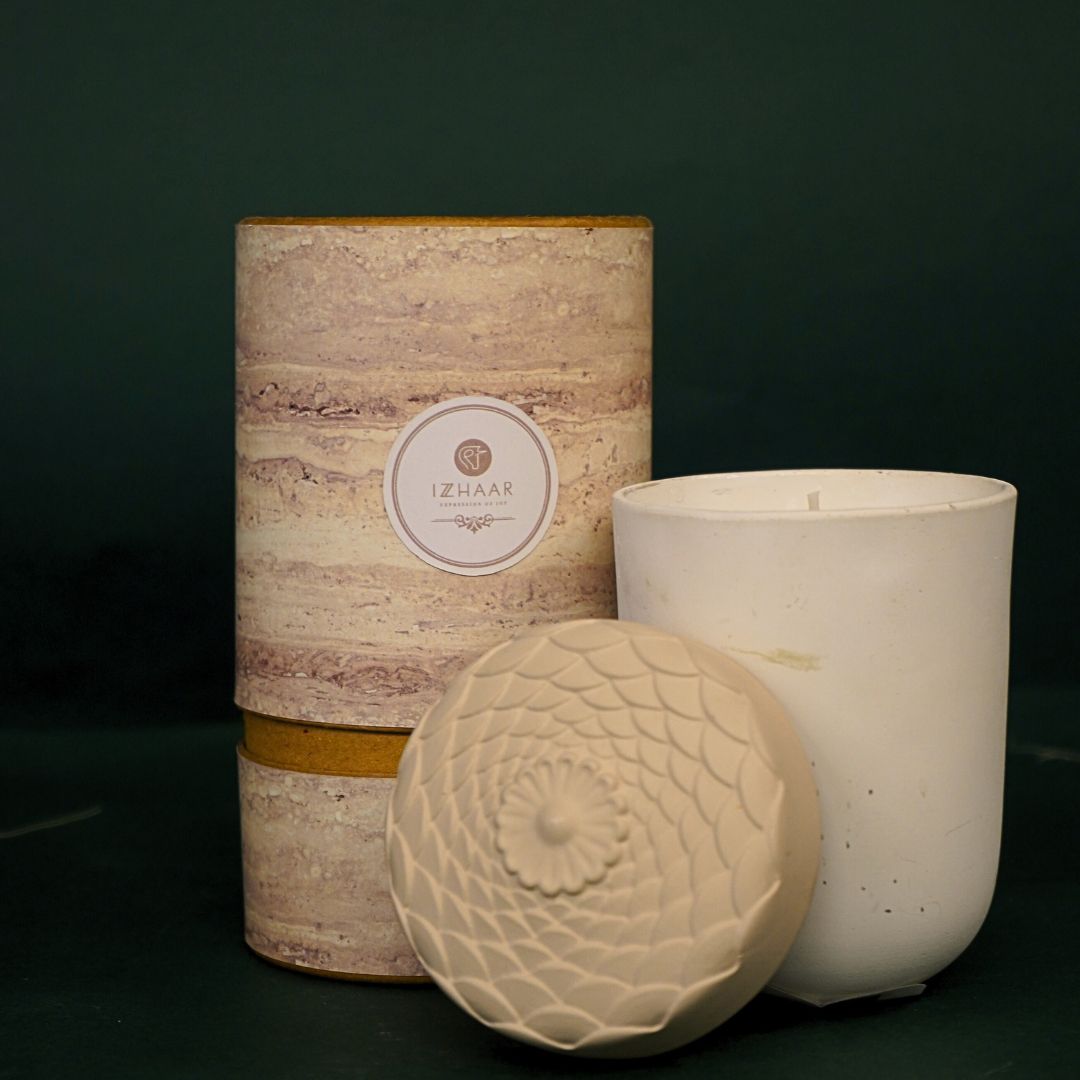 Elegance Knit Ceramic Scented Candle with Matching Gift Tube.