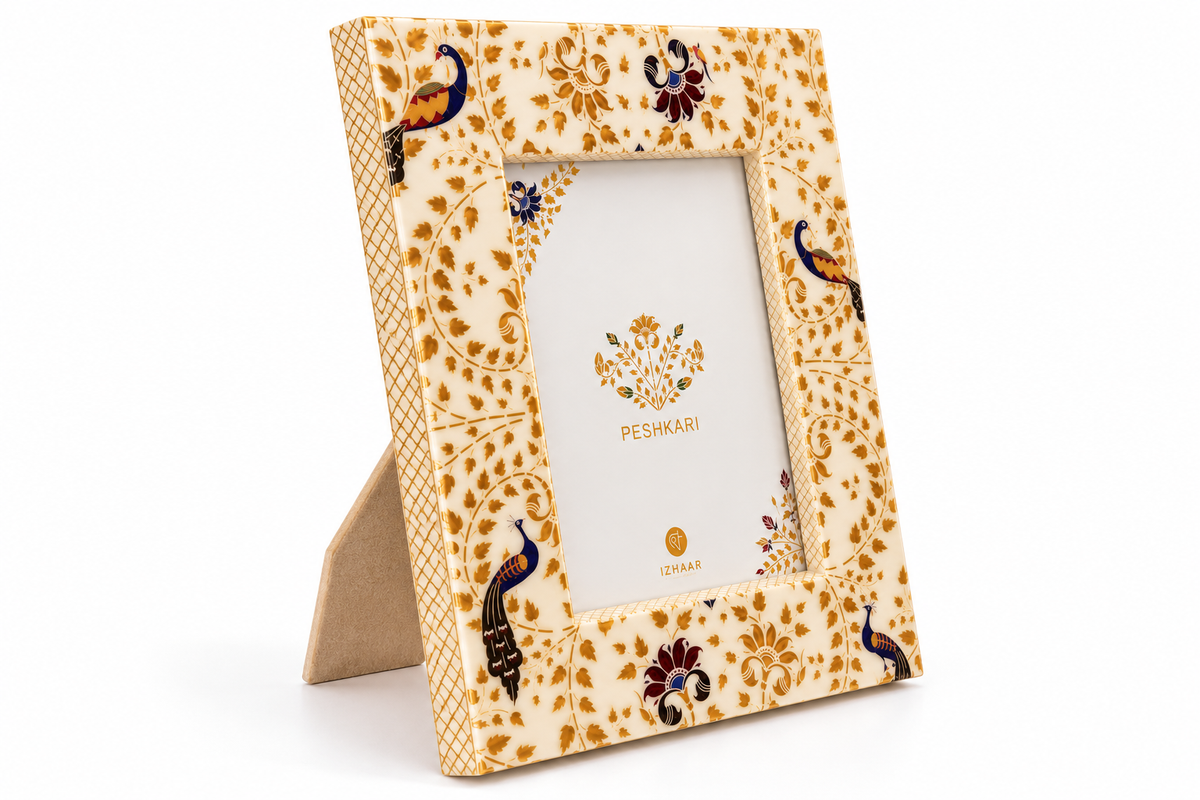 Izzhaar Peshkari Royal Peacock Motif Decorative Photo Frame